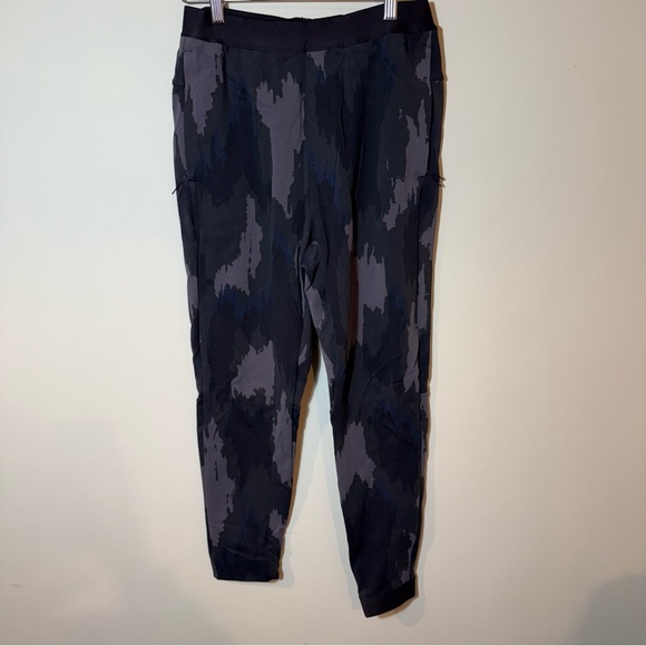 lululemon athletica Robert Geller collaboration Black Sweatpants Joggers - Picture 3 of 14